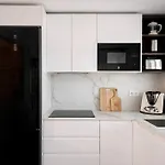 Apartmán 3 Bedroom Apartment, Next To The Beach, With Pool *