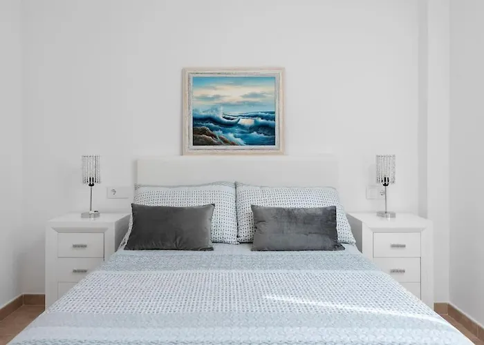 3 Bedroom Apartment, Next To The Beach, With Pool Marbella