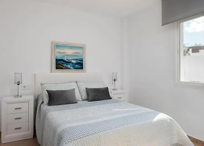 3 Bedroom Apartment, Next To The Beach, With Pool * Marbella