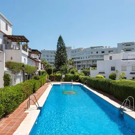 3 Bedroom Apartment, Next To The Beach, With Pool Marbella